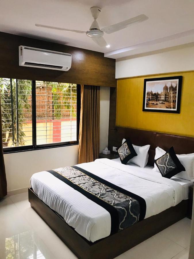 Hotel Crystal Luxury Inn- Bandra Mumbai Exterior foto