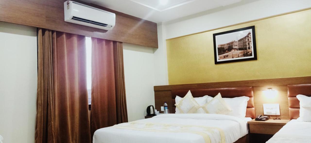 Hotel Crystal Luxury Inn- Bandra Mumbai Exterior foto