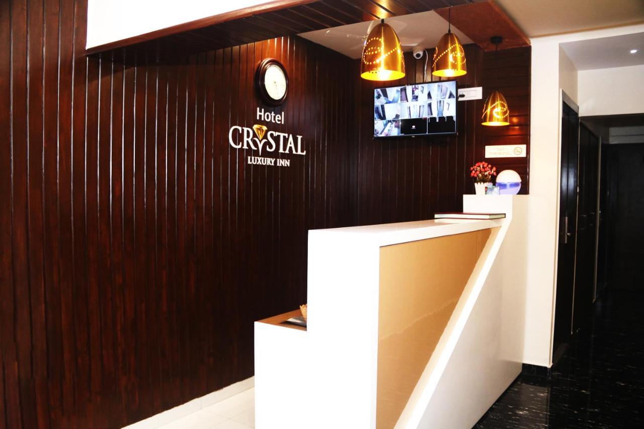 Hotel Crystal Luxury Inn- Bandra Mumbai Exterior foto